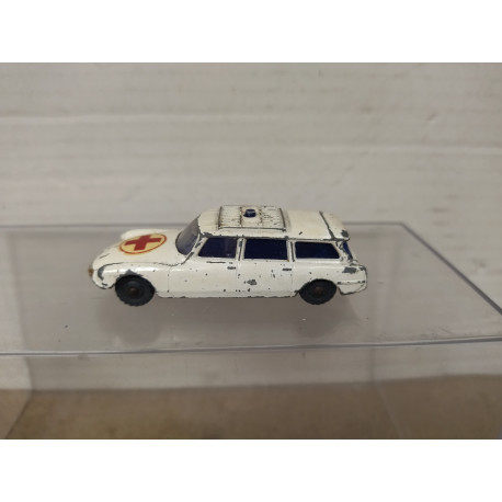 CITROEN ID 19 BREAK SAFARI AMBULANCE WHITE apx 1:64 HUSKY VINTAGE NO BOX