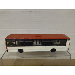 RENAULT AUTOBUS TMB TRANSKIT 1:87 H0 SUCIO/NO BOX