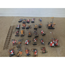 LOTE 27 FIGURAS SOLDADOS Y CABALLEROS MEDIEVALES 25mm/apx 1:72 DeLPRADO