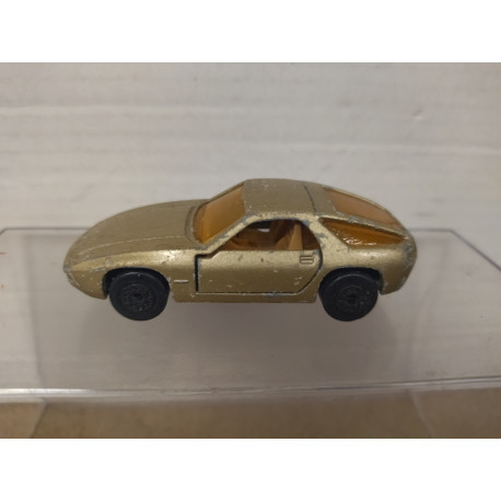 PORSCHE 928 GOLD SUPERFAST 59 (4) 1:59/apx 1:64 MATCHBOX NO BOX