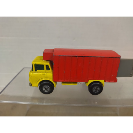 GMC REFRIGERATOR TRUCK YELLOW SUPERFAST 44 (3) 1:86/apx 1:64 MATCHBOX NO BOX