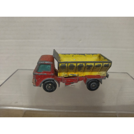 FORD GRIT SPREADRING TRUCK LESNEY 70 (2) 1:85/apx 1:64 MATCHBOX NO BOX
