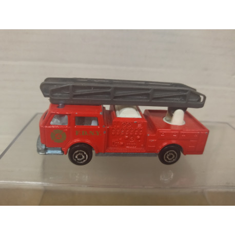 CAMION/TRUCK POMPIER/FIRE/BOMBEROS FDNY RED 1:100/apx 1:64 MAJORETTE 207 BOX