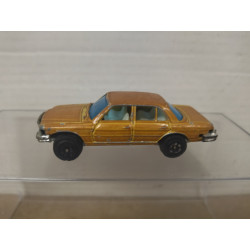 MERCEDES-BENZ W116 450 SEL GOLD apx 1:64 YATMING NO BOX