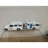 LAND ROVER 109 AMBULANCIA + CARAVANA apx 1:64 MIRA 165 VINTAGE NO BOX