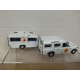 LAND ROVER 109 AMBULANCIA + CARAVANA apx 1:64 MIRA 165 VINTAGE NO BOX