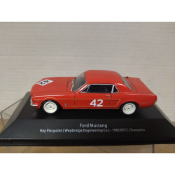 FORD MUSTANG 1965 BTCC CHAMPION ROY PIERPOINT 1:43 ATLAS IXO HARD BOX