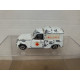 RENAULT 4 FURGONETA AMBULANCIA apx 1:64 MIRA 130 NO BOX
