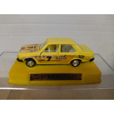 SEAT 131E AMARILLO apx 1:64 MIRA 151 BOX