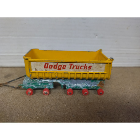REMOLQUE DODGE 1:64/apx 1:64 MATCHBOX KING SIZE K-16 DESGUACE