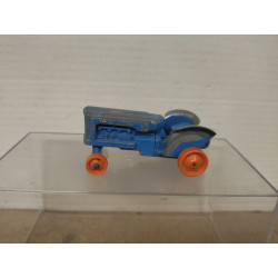 FORDSON TRACTOR 1:42apx/1:64 MATCHBOX K-11 KING SIZE NO BOX