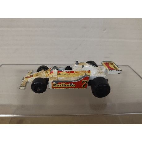 MCLAREN M28 FORMULA F1 RACING apx 1:64 PILEN 854 NO BOX