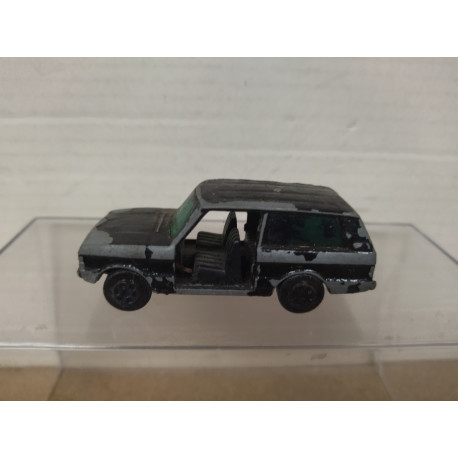 RANGE ROVER REPINTADO/DESGUACE apx 1:64 PILEN NO BOX