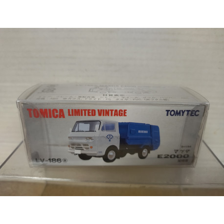 MAZDA E2000 GARBAGE TRUCK WHITE/BLUE 1:64 TOMICA LIMITED VINTAGE LV-186a
