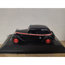 CITROEN TRACCION 11 1955 TAXI MADRID 1:43 ALTAYA IXO BOX NO ORIGINAL
