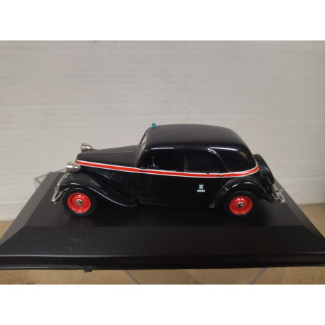 CITROEN TRACCION 11 1955 TAXI MADRID 1:43 ALTAYA IXO BOX NO ORIGINAL