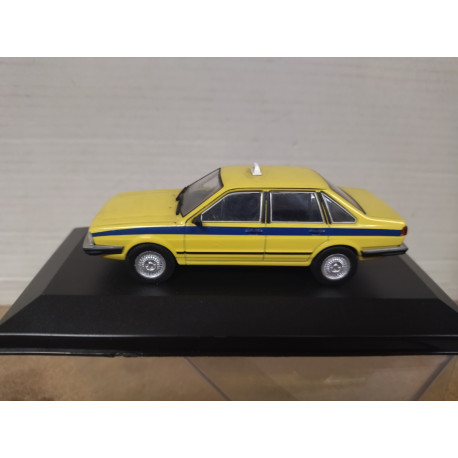 VOLKSWAGEN SANTANA TAXI RIO JANEIRO 1:43 DeAGOSTINI IXO BOX NO ORIGINAL