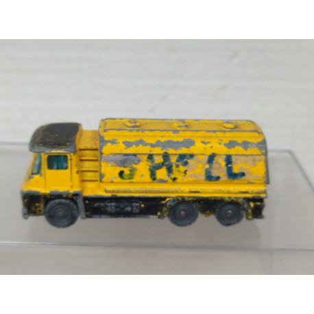 GUY WARRIOR REPINTADO TANKER apx 1:64 HUSKY VINTAGE NO BOX