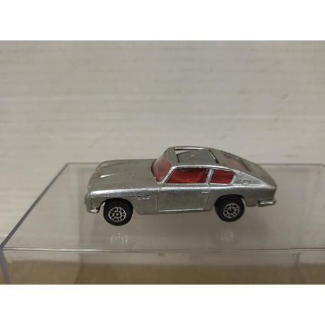 ASTON MARTIN DB6 JAMES BOND 007 (4) apx 1:64 CORGI NO BOX
