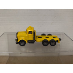 CAMION/TRUCK YELLOW (2) apx 1:64 CORGI NO BOX