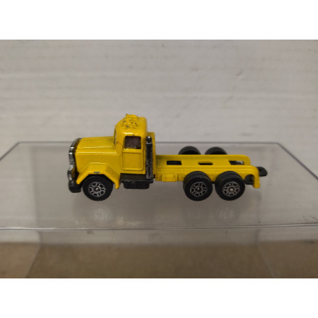 CAMION/TRUCK YELLOW (2) apx 1:64 CORGI NO BOX