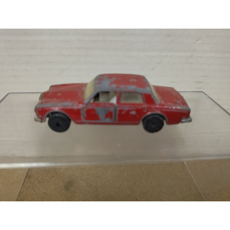 ROLLS ROYCE SILVER SHADOW II RED SUPERFAST 39 1:67/apx 1:64 MATCHBOX NO BOX