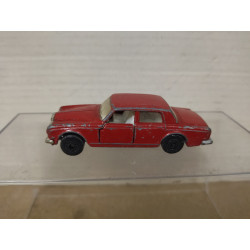 ROLLS ROYCE SILVER SHADOW II RED (2) SUPERFAST 39 1:67/apx 1:64 MATCHBOX NO BOX