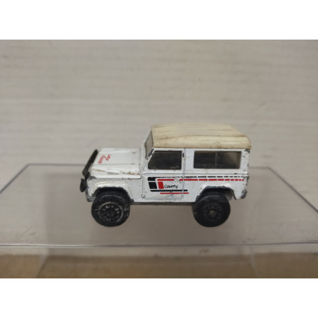LAND ROVER 90 NINETY WHITE COUNTY MB16 1:62/ apx 1:64 MATCHBOX NO BOX