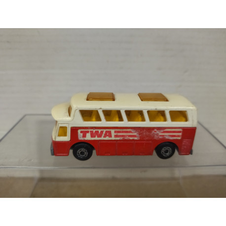 AIRPORT COACH/BUS TWA SUPERFAST 65 1:98/apx 1:64 MATCHBOX NO BOX