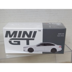 BMW G90 M5 ALPINE WHITE LHD 1:64 MINI GT 1092-L
