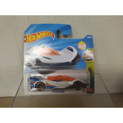 X-CCELERON WHITE 6/10 EXOTICARS 1:64 HOT WHEELS