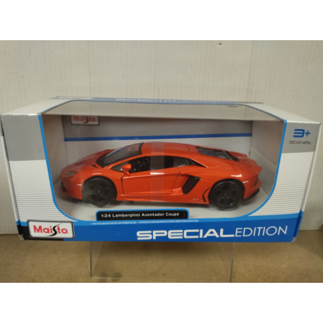 LAMBORGHINI AVENTADOR COUPE RED 1:24 MAISTO