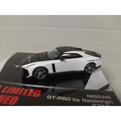 NISSAN GT-R50 BY ITALDESIGN TEST CAR WHITE/BLACK 1:64 TOMICA LIMITED VINTAGE NEO