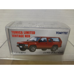 NISSAN TERRANO R3M RED 1:64 TOMICA LIMITED VINTAGE NEO LV-N47a