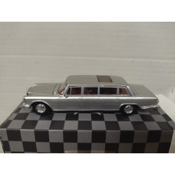 MERCEDES-BENZ W100 600 PULLMAN SILVER 1:64 DCT