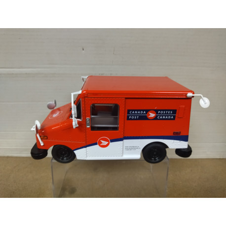 GRUMMAN LLV CANADA POST 1:24 GREENLIGHT