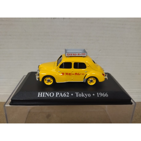 HINO PA62 (RENAULT 4CV) 1966 TAXI TOKYO JAPAN 1:43 ALTAYA IXO