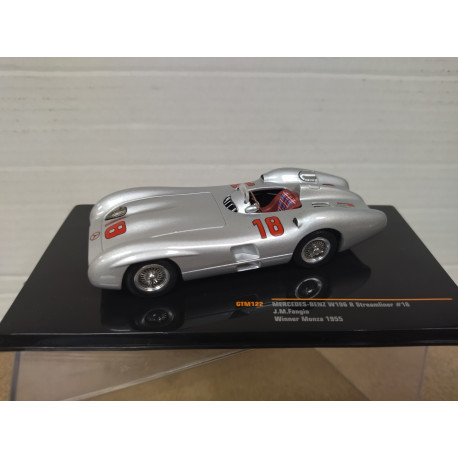 MERCEDES-BENZ W196 R STREAMLINER n18 1955 WIN MONZA FANGIO 1:43 IXO GTM122