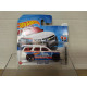 CHEVROLET TAHOE 2007 BSO WHITE 7/10 FIRST RESPONSE 1:64 HOT WHEELS