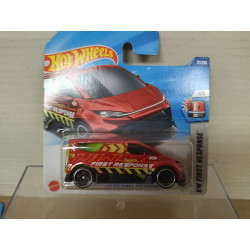 FORD PERFORMANCE SUPERVAN 4 RED 1/5 FIRST RESPONSE 1:64 HOT WHEELS