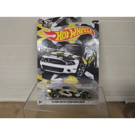 FORD SHELBY GT-500 2010 SUPER SNAKE 3/5 URBAN CAMOUFLAGE 1:64 HOT WHEELS