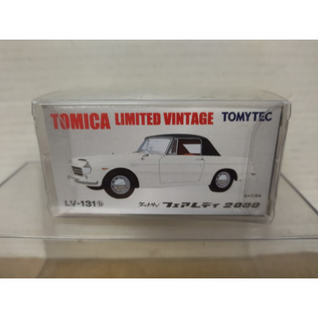 DATSUN FAIRLADY 2000 (SR311) WHITE 1:64 TOMICA LIMITED VINTAGE LV-131b