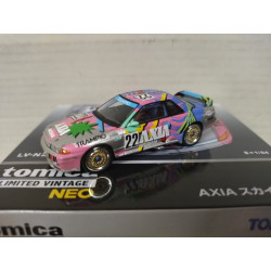 NISSAN SKYLINE GT-R R32 AXIA 1:64 TOMICA LIMITED VINTAGE NEO LV-N234