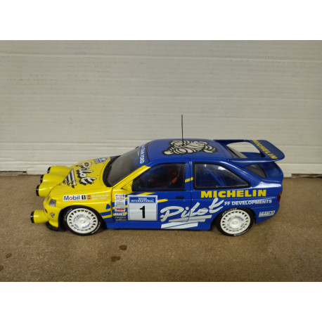 FORD ESCORT RS COSWORTH RALLY n1 1:18 UT MODELS NO BOX/SUCIO