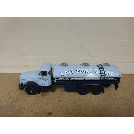 VOLVO N88 1967 LAIT MONT BLANC CAMION/TRUCK 1:43 ALTAYA IXO