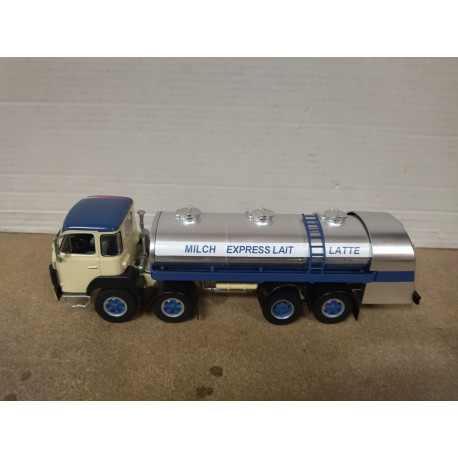 SAURER BERNA D330 1976 MILK EXPRESS CAMION/TRUCK 1:43 ALTAYA IXO