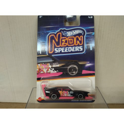 MAD MANGA 4/8 NEON 1:64 HOT WHEELS