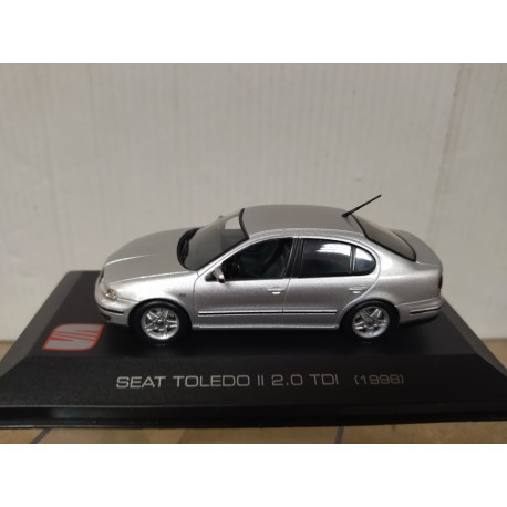 SEAT TOLEDO 2.0 TDi 1998 SILVER 1:43 ALTAYA IXO
