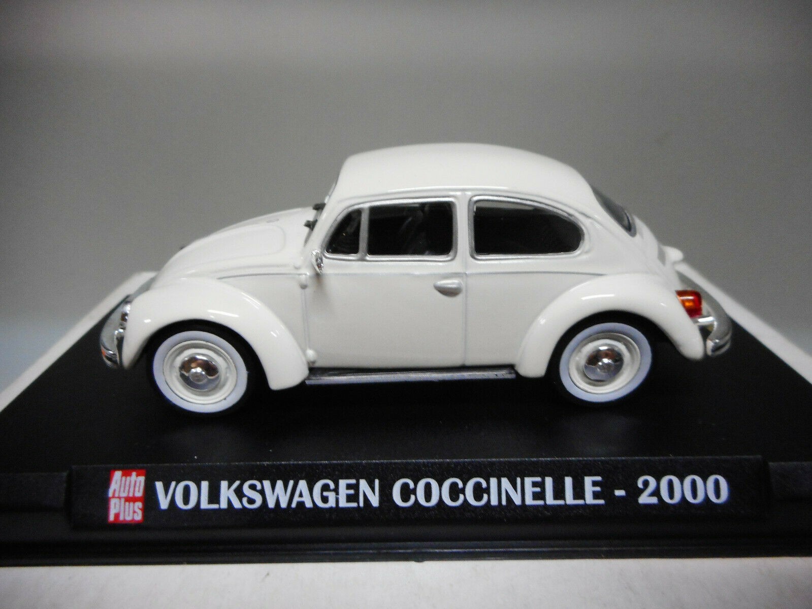 VOLKSWAGEN BEETLE KAFER COCCINELLE 2000 AUTOPLUS HACHETTE IXO 1/43