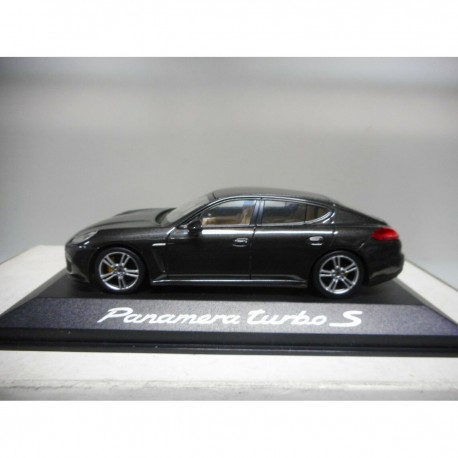 PORSCHE PANAMERA TURBO S MINICHAMPS 1/43 - BCN STOCK CARS